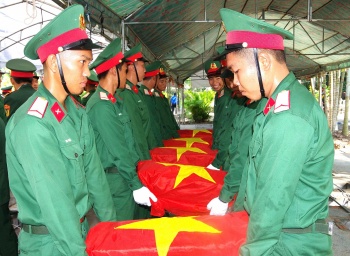 bo doi quan khu 9 no luc tim kiem quy tap va xac dinh danh tinh hai cot liet si