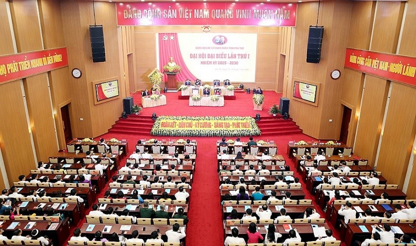 Đảng bộ các cơ quan Đảng tỉnh Phú Thọ: Phát huy vai trò hạt nhân chính trị, là trung tâm đoàn kết, sáng tạo, dám nghĩ dám làm Đảng bộ các cơ quan Đảng tỉnh Phú Thọ: Phát huy vai trò hạt nhân chính trị, là trung tâm đoàn kết, sáng tạo, dám nghĩ dám làm