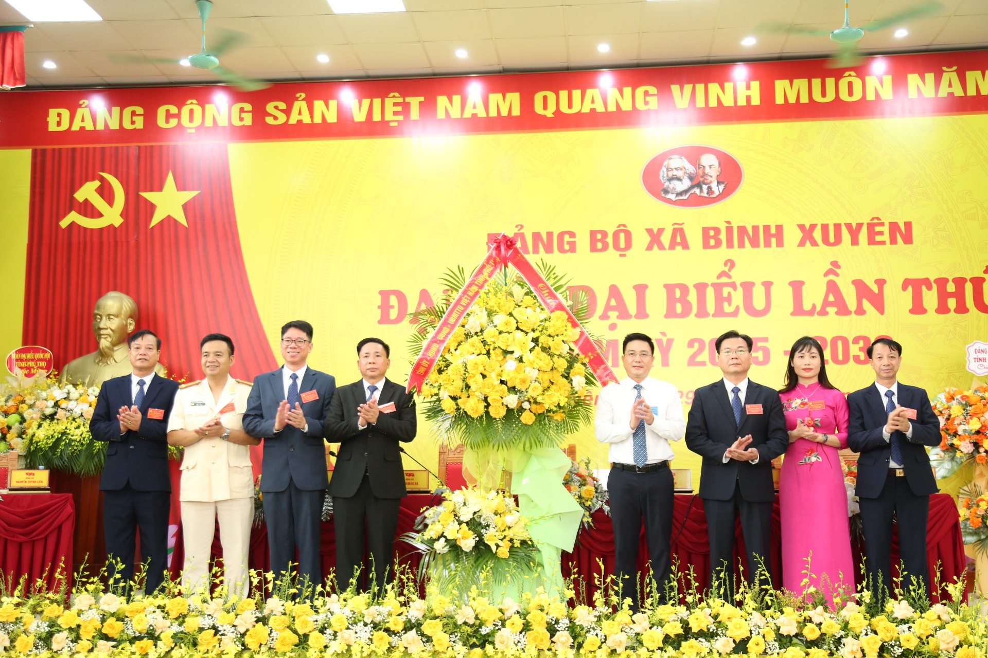 Quyết tâm trở thành trung tâm văn hóa, dịch vụ và đô thị văn minh, hiện đại