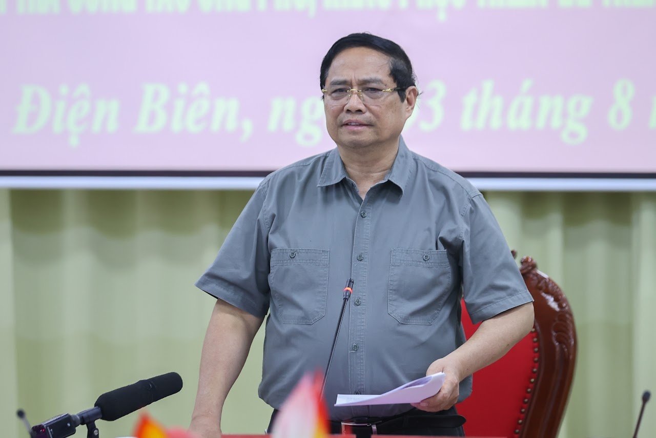 Thủ tướng Phạm Minh Chính chuyển lời chia sẻ, thăm hỏi, động viên của Tổng Bí thư Tô Lâm và các đồng chí lãnh đạo Đảng, Nhà nước tới cấp ủy, chính quyền, quân và dân Điện Biên cũng như các địa phương bị thiệt hại do thiên tai, bão lũ - Ảnh: VGP Thủ tướng Phạm Minh Chính chuyển lời chia sẻ, thăm hỏi, động viên của Tổng Bí thư Tô Lâm và các đồng chí lãnh đạo Đảng, Nhà nước tới cấp ủy, chính quyền, quân và dân Điện Biên cũng như các địa phương bị thiệt hại do thiên tai, bão lũ - Ảnh: VGP