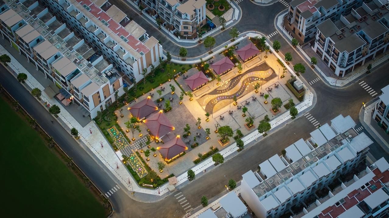 Khi Thành phố Thiên niên kỷ cửa ngõ phía Nam Sài Gòn hóa thành sàn diễn nghệ thuật đỉnh cao Khi Thành phố Thiên niên kỷ cửa ngõ phía Nam Sài Gòn hóa thành sàn diễn nghệ thuật đỉnh cao