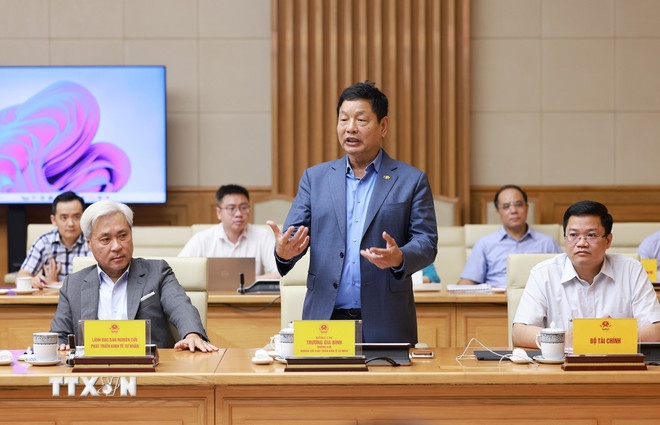 Ông Trương Gia Bình, Chủ tịch Hội đồng quản trị FPT, Trưởng Ban Nghiên cứu phát triển kinh tế tư nhân (Ban IV) phát biểu. (Ảnh: TTXVN) Ông Trương Gia Bình, Chủ tịch Hội đồng quản trị FPT, Trưởng Ban Nghiên cứu phát triển kinh tế tư nhân (Ban IV) phát biểu. (Ảnh: TTXVN)