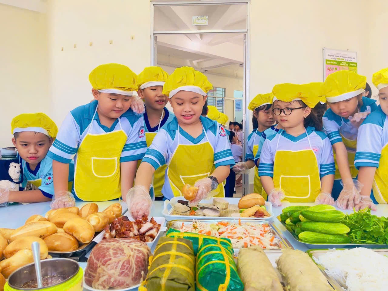 Mùa hè vui tươi và ý nghĩa của học sinh Cần Thơ Mùa hè vui tươi và ý nghĩa của học sinh Cần Thơ