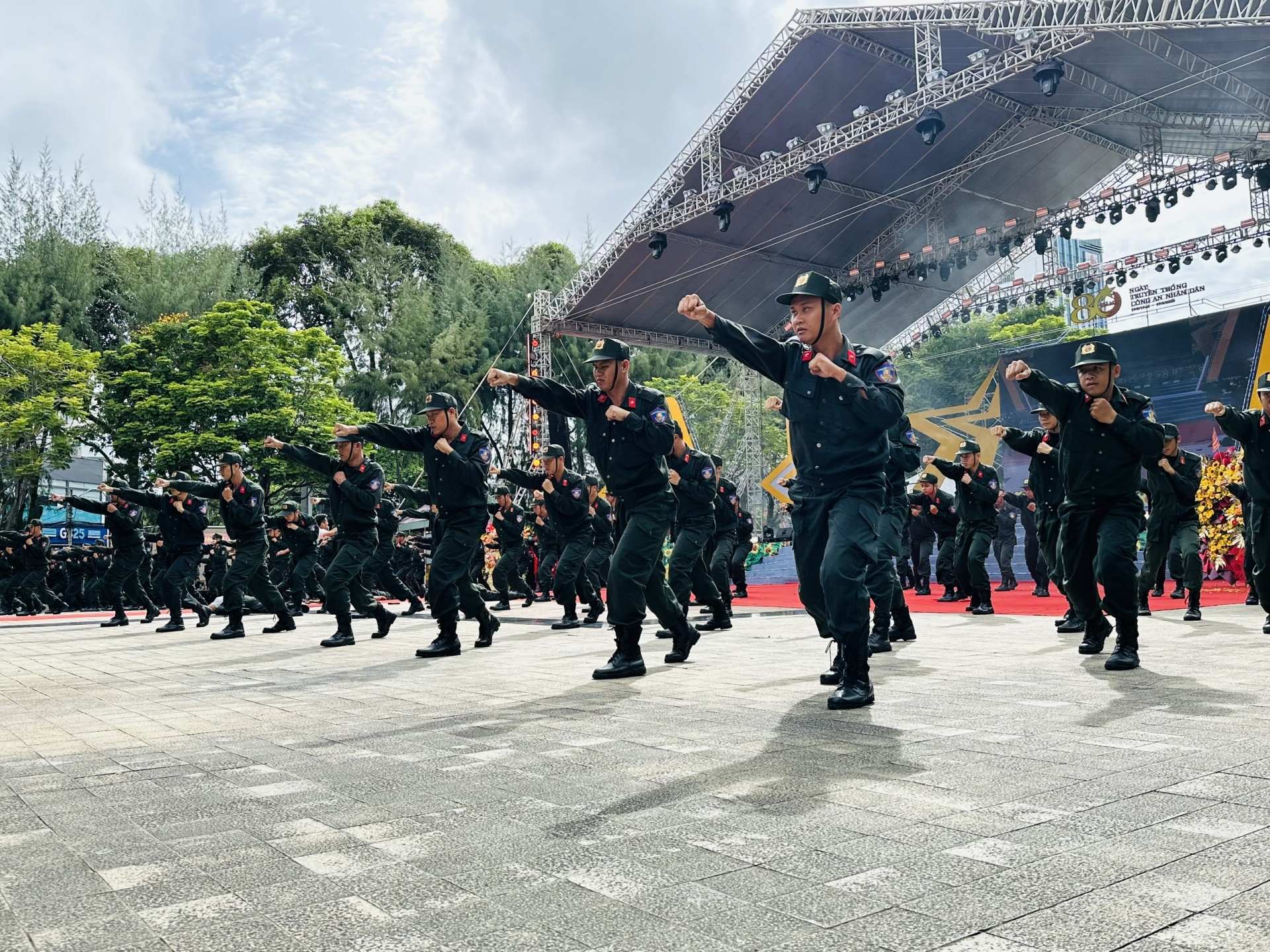 Cần Thơ tổ chức kỷ niệm 80 năm Ngày truyền thống Công an nhân dân