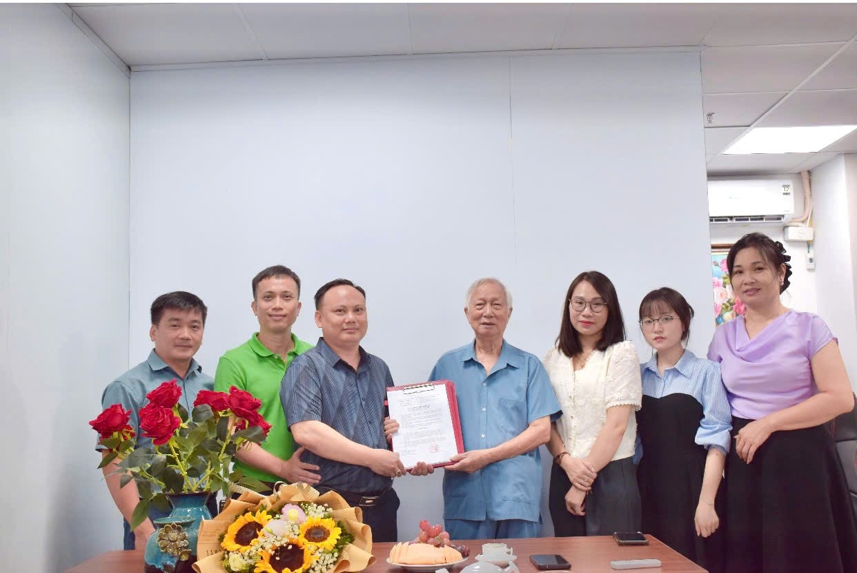 Tạp chí Giáo chức Việt Nam ra mắt Ban Thời sự - Khoa học Tạp chí Giáo chức Việt Nam ra mắt Ban Thời sự - Khoa học