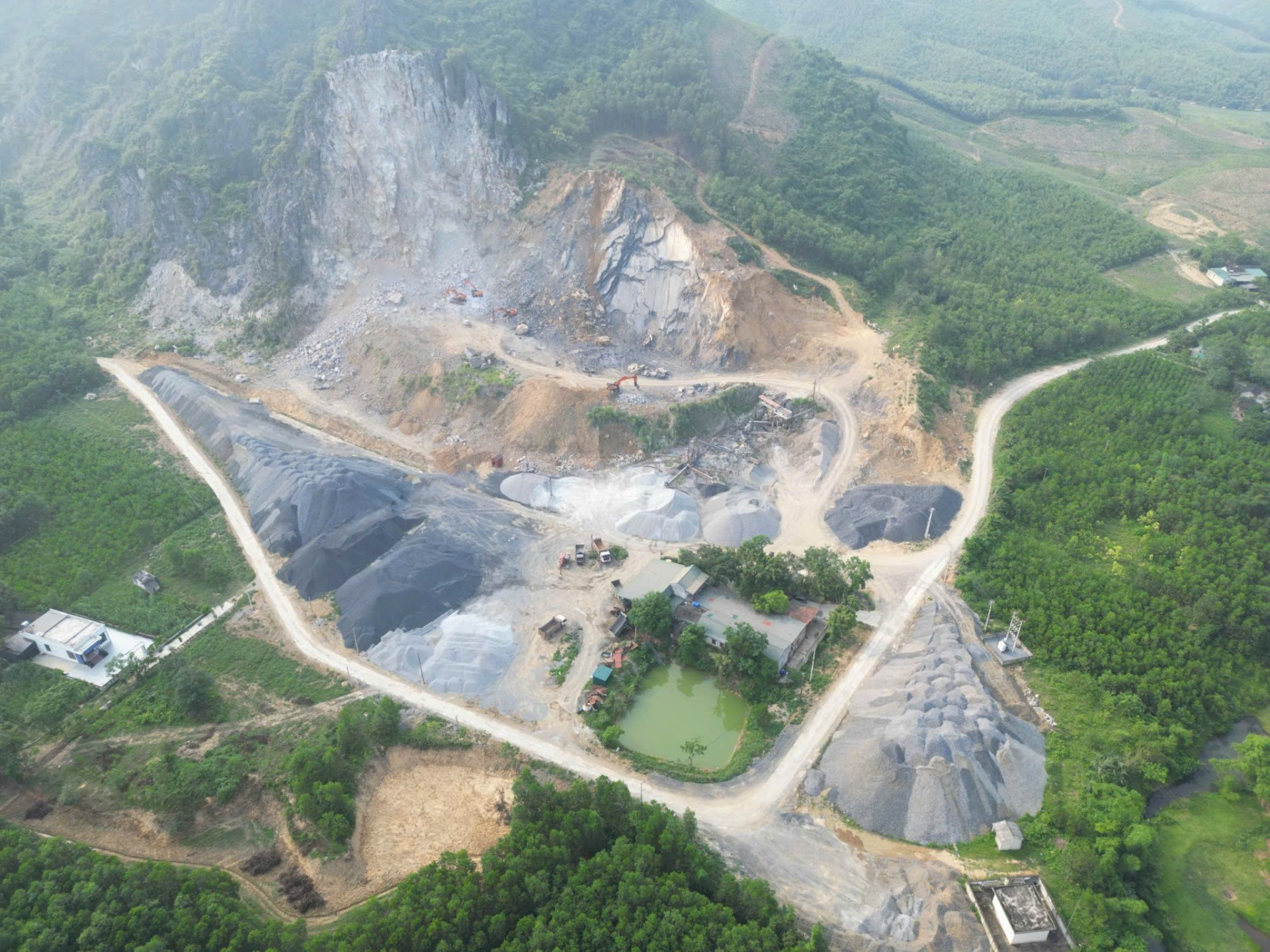 Tỉnh Thanh Hóa đã khẩn trương, nhanh chóng sử dụng các biện pháp để giải quyết khó khăn, vướng mắc trong hoạt động khai thác khoáng sản làm vật liệu xây dựng thông thường trên địa bàn tỉnh