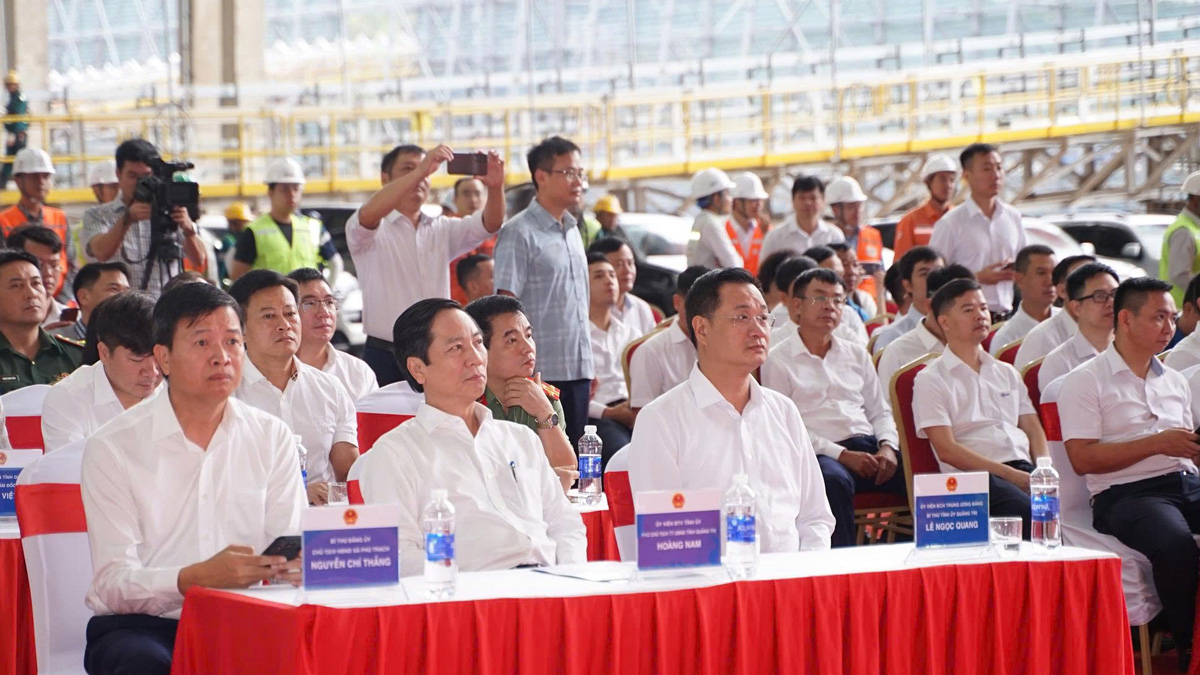 EVN thực hiện thành công đốt dầu lần đầu lò hơi tổ máy 1 Dự án Nhà máy Nhiệt điện Quảng Trạch I EVN thực hiện thành công đốt dầu lần đầu lò hơi tổ máy 1 Dự án Nhà máy Nhiệt điện Quảng Trạch I