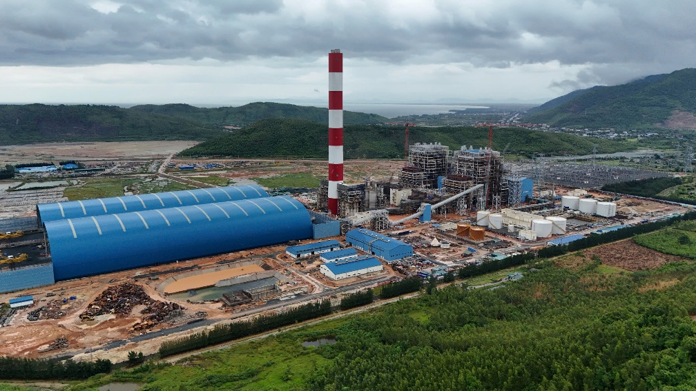 EVN thực hiện thành công đốt dầu lần đầu lò hơi tổ máy 1 Dự án Nhà máy Nhiệt điện Quảng Trạch I EVN thực hiện thành công đốt dầu lần đầu lò hơi tổ máy 1 Dự án Nhà máy Nhiệt điện Quảng Trạch I