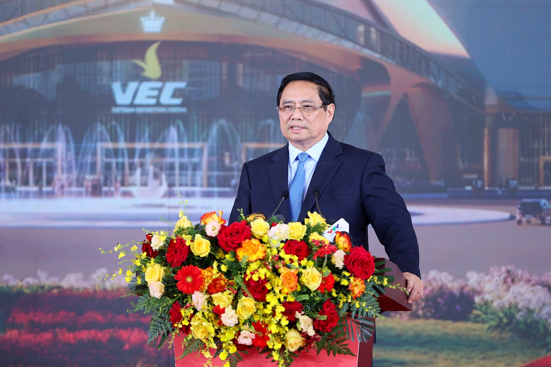 Thủ tướng Phạm Minh Chính phát biểu tại lễ khánh thành, khởi công 250 công trình, dự án chào mừng kỷ niệm 80 năm Quốc khánh nước Cộng hòa xã hội chủ nghĩa Việt Nam - Ảnh: VGP Thủ tướng Phạm Minh Chính phát biểu tại lễ khánh thành, khởi công 250 công trình, dự án chào mừng kỷ niệm 80 năm Quốc khánh nước Cộng hòa xã hội chủ nghĩa Việt Nam - Ảnh: VGP