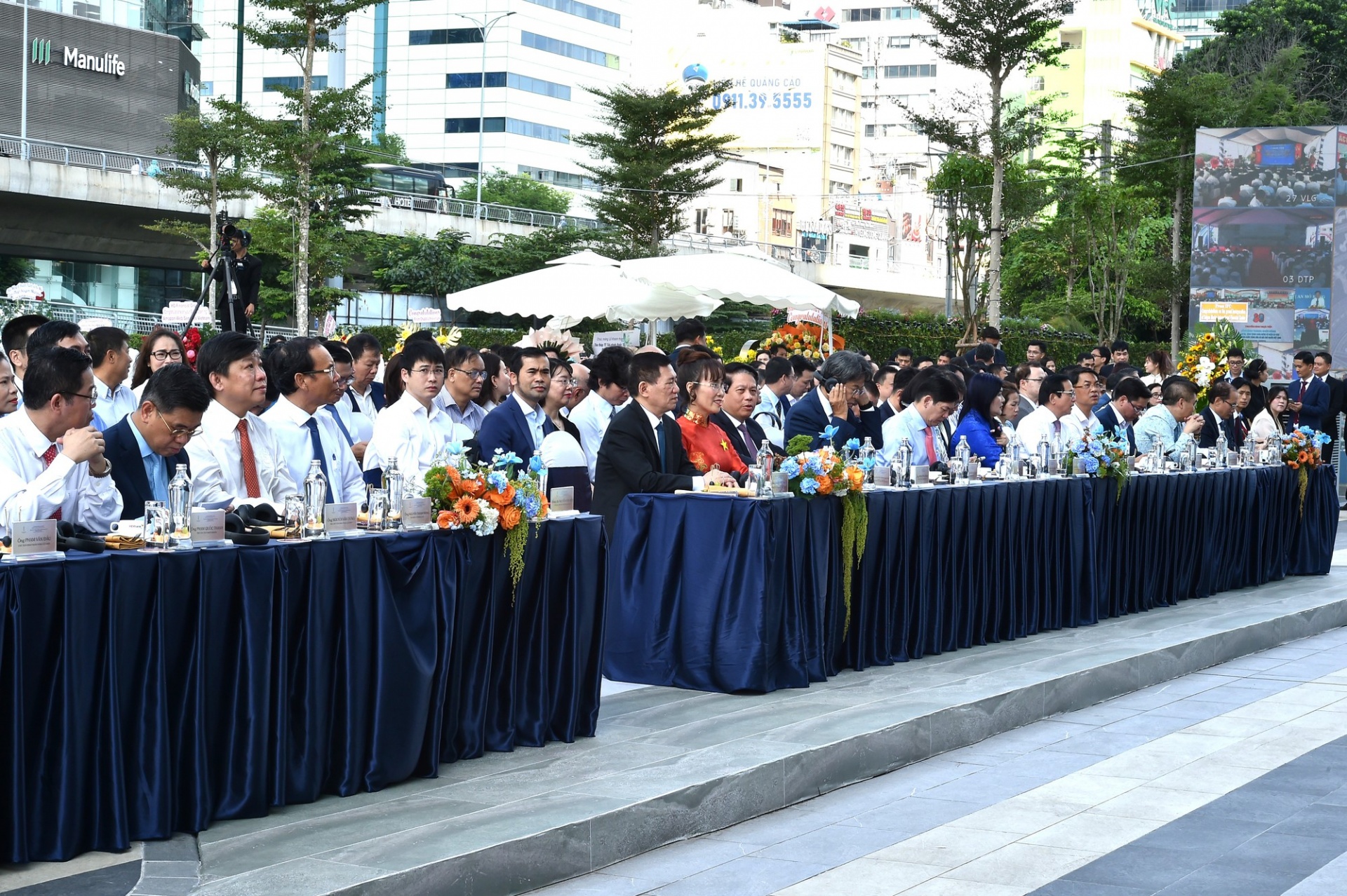 Các đại biểu dự Lễ khánh thành Trung tâm Tài chính Quốc tế Saigon Marina (Saigon Marina IFC) tại số 2 Tôn Đức Thắng, phường Sài Gòn, Thành phố Hồ Chí Minh - Ảnh: VGP Các đại biểu dự Lễ khánh thành Trung tâm Tài chính Quốc tế Saigon Marina (Saigon Marina IFC) tại số 2 Tôn Đức Thắng, phường Sài Gòn, Thành phố Hồ Chí Minh - Ảnh: VGP