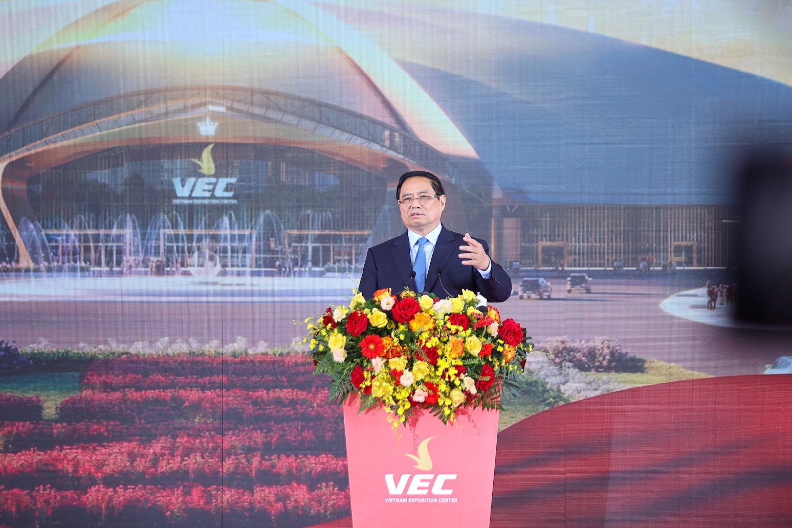 Thủ tướng Phạm Minh Chính tuyên bố khánh thành, khởi công 250 công trình, dự án để chào mừng 80 năm Cách mạng tháng Tám và Quốc khánh 2/9, 80 năm Ngày truyền thống lực lượng Công an Nhân dân anh hùng - Ảnh: VGP Thủ tướng Phạm Minh Chính tuyên bố khánh thành, khởi công 250 công trình, dự án để chào mừng 80 năm Cách mạng tháng Tám và Quốc khánh 2/9, 80 năm Ngày truyền thống lực lượng Công an Nhân dân anh hùng - Ảnh: VGP