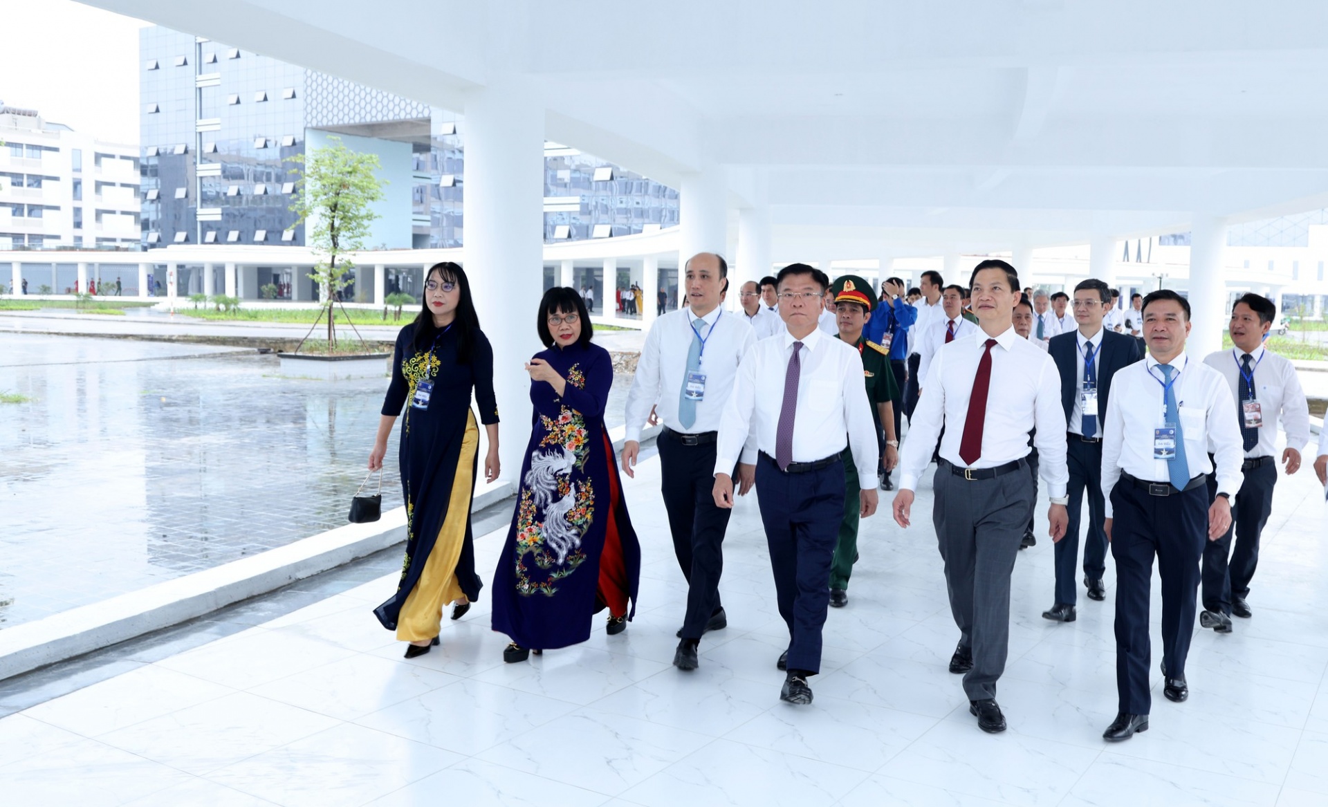 Phó Thủ tướng Lê Thành Long dự lễ khánh thành dự án Đại học Luật Hà Nội cơ sở 2 tại Bắc Ninh - Ảnh: VG Phó Thủ tướng Lê Thành Long dự lễ khánh thành dự án Đại học Luật Hà Nội cơ sở 2 tại Bắc Ninh - Ảnh: VG