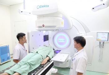 Bệnh viện Đa khoa tỉnh Phú Thọ chính thức vận hành hệ thống máy xạ trị  kỹ thuật cao