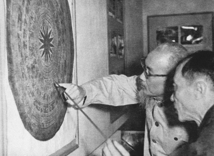 Chủ tịch Hồ Chí Minh thăm Viện Bảo tàng Lịch sử Việt Nam (1961) - Ảnh tư liệu Chủ tịch Hồ Chí Minh thăm Viện Bảo tàng Lịch sử Việt Nam (1961) - Ảnh tư liệu