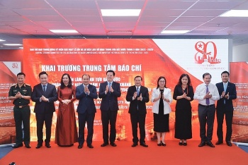 phong vien duoc dam bao tac nghiep tot nhat tai trien lam thanh tuu dat nuoc