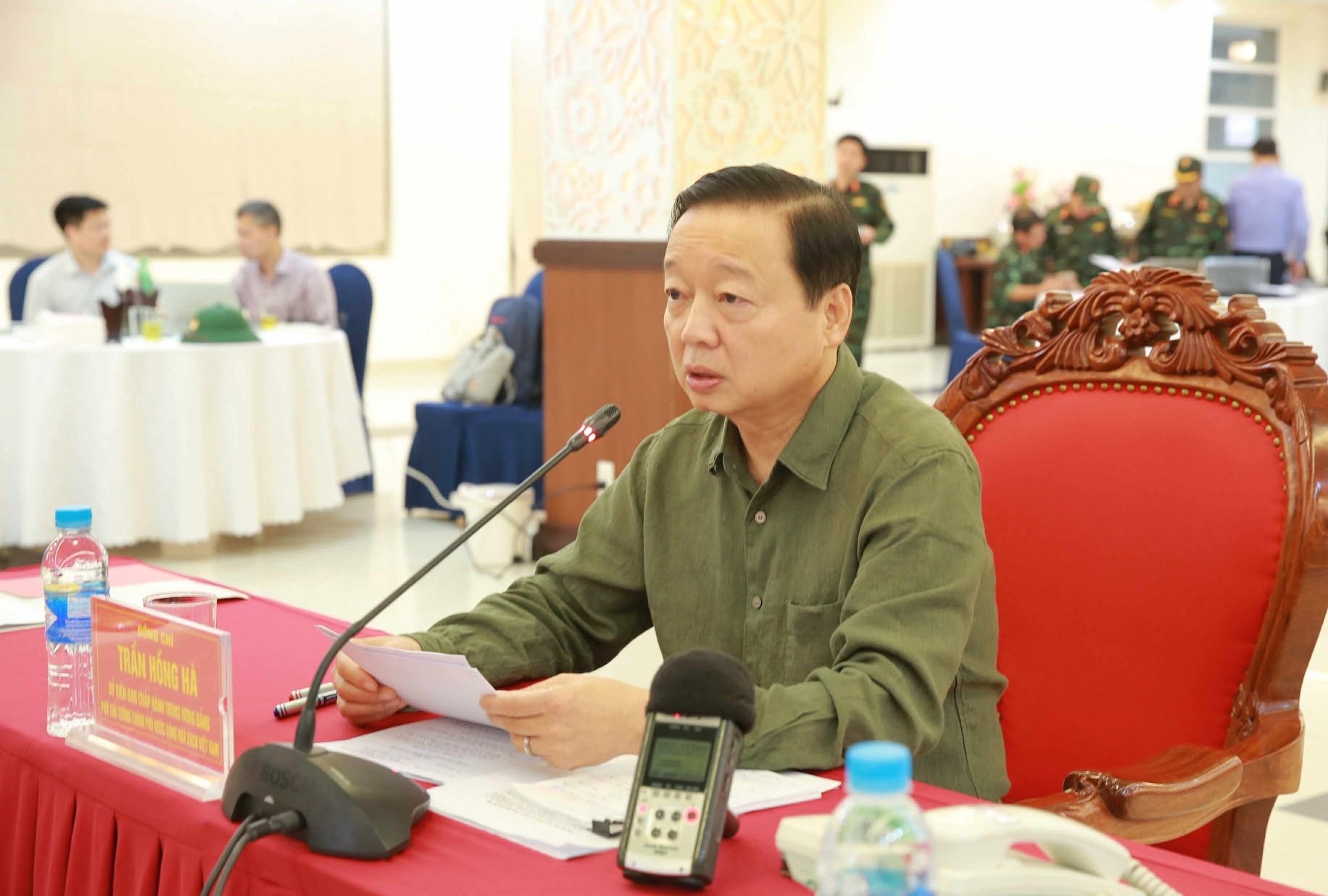 Phó Thủ tướng Trần Hồng Hà: Khẩn trương khắc phục hậu quả bão lũ, sớm ổn định cuộc sống nhân dân Phó Thủ tướng Trần Hồng Hà: Khẩn trương khắc phục hậu quả bão lũ, sớm ổn định cuộc sống nhân dân