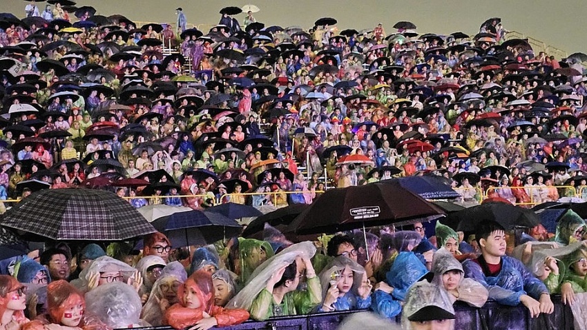 Đêm nhạc hội “Việt Nam trong tôi” – Nơi hội tụ của lòng nhân ái