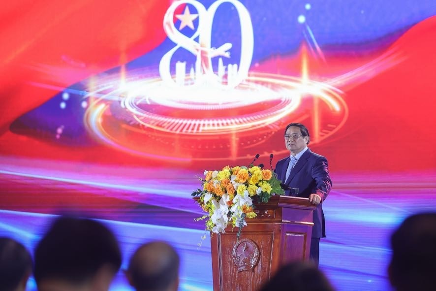 Thủ tướng nhấn mạnh, Triển lãm là một minh chứng sống động cho tiềm năng to lớn của ngành công nghiệp văn hóa, công nghiệp giải trí và sức sáng tạo tuyệt vời của người Việt Nam - Ảnh: VGP Thủ tướng nhấn mạnh, Triển lãm là một minh chứng sống động cho tiềm năng to lớn của ngành công nghiệp văn hóa, công nghiệp giải trí và sức sáng tạo tuyệt vời của người Việt Nam - Ảnh: VGP