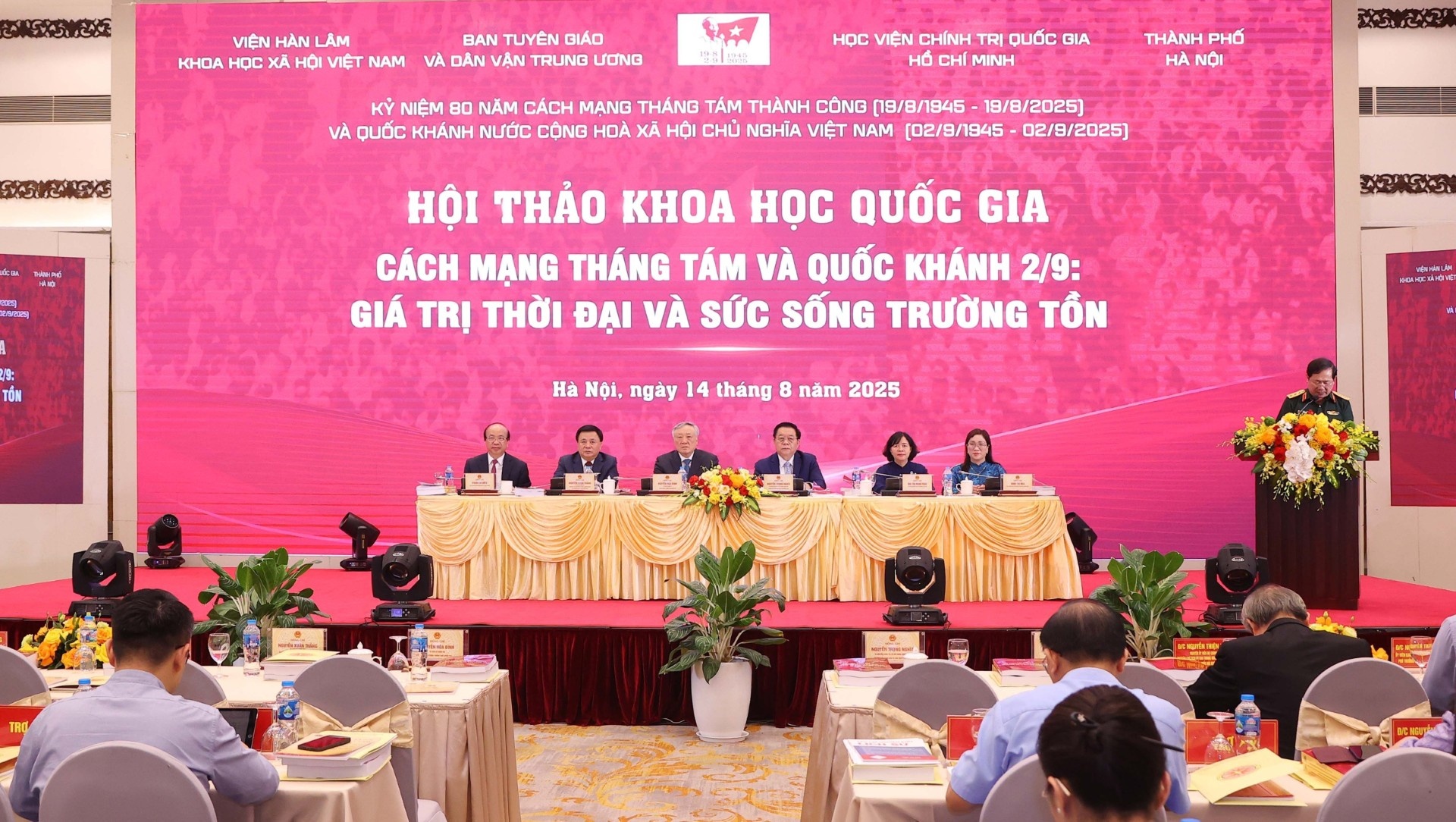 80 năm Cách mạng Tháng Tám và Quốc khánh 2/9: Vận dụng sáng tạo tư tưởng Hồ Chí Minh về “Dĩ bất biến, ứng vạn biến”