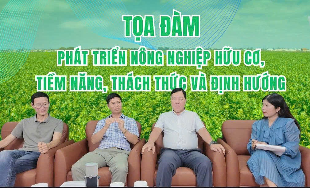 Các đại biểu tham dự Tọa đàm “Phát triển nông nghiệp hữu cơ” cùng bàn luận về tiềm năng, thách thức và định hướng phát triển nông nghiệp bền vững Các đại biểu tham dự Tọa đàm “Phát triển nông nghiệp hữu cơ” cùng bàn luận về tiềm năng, thách thức và định hướng phát triển nông nghiệp bền vững