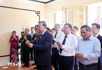 tong bi thu to lam dang huong tai di tich so 48 hang ngang