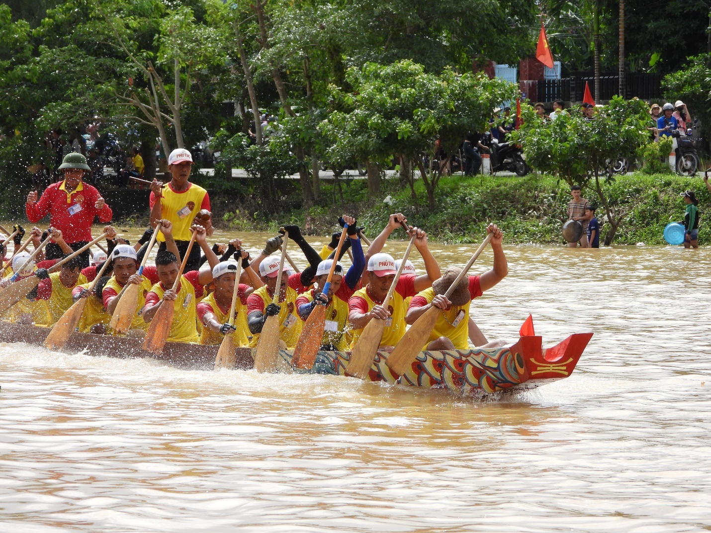 Đặc sắc Lễ hội đua, bơi thuyền truyền thống trên sông Kiến Giang chào mừng 80 năm Quốc khánh 2/9 Đặc sắc Lễ hội đua, bơi thuyền truyền thống trên sông Kiến Giang chào mừng 80 năm Quốc khánh 2/9