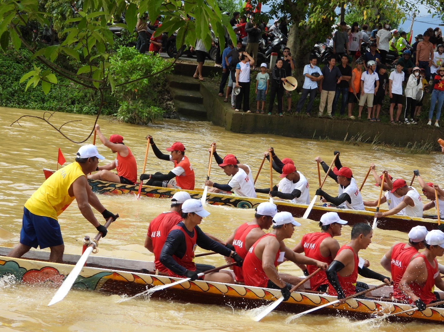 Đặc sắc Lễ hội đua, bơi thuyền truyền thống trên sông Kiến Giang chào mừng 80 năm Quốc khánh 2/9 Đặc sắc Lễ hội đua, bơi thuyền truyền thống trên sông Kiến Giang chào mừng 80 năm Quốc khánh 2/9