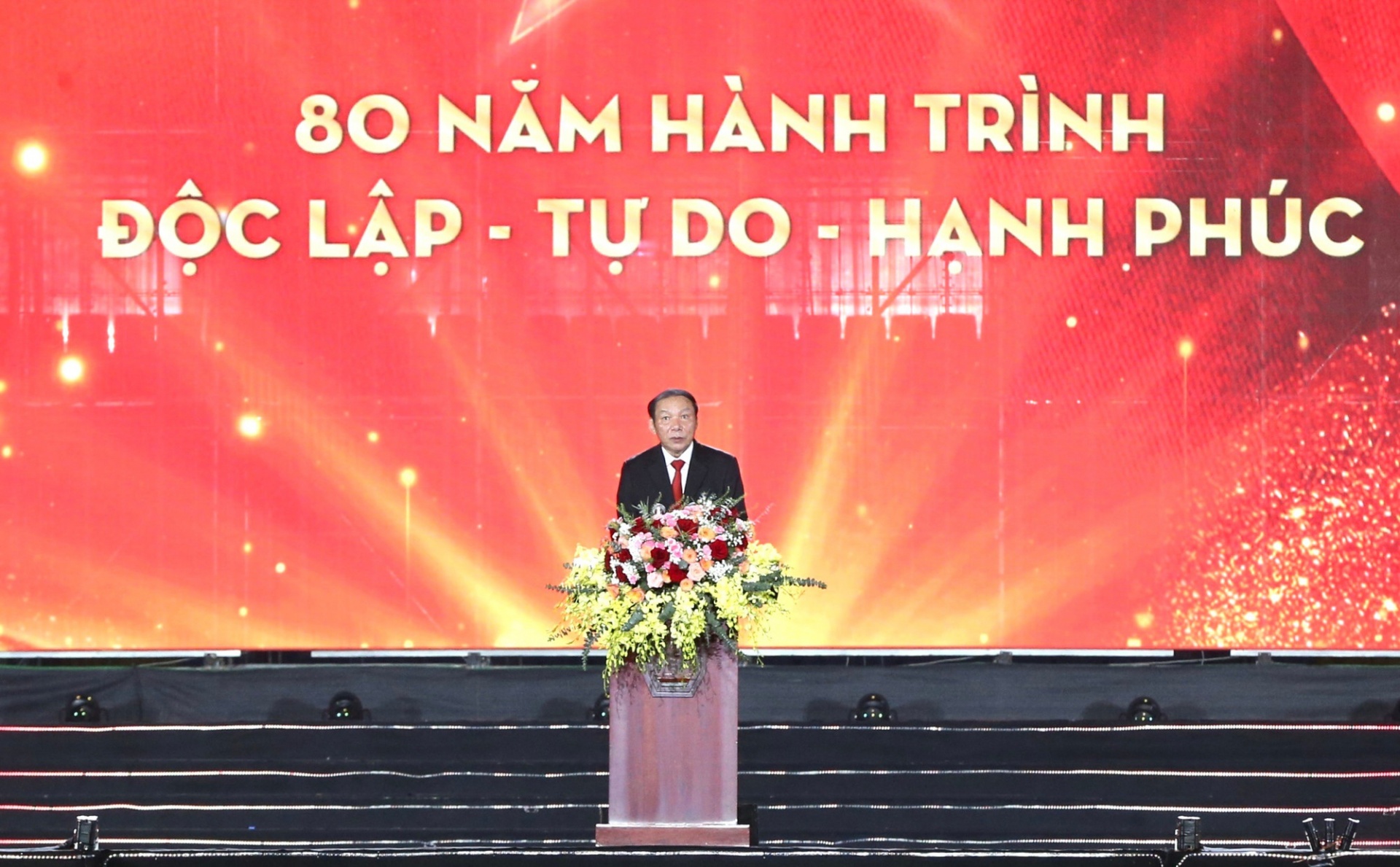   Bộ trưởng Bộ Văn hóa, Thể thao và Du lịch Nguyễn Văn Hùng phát biểu. (Ảnh: Trần Huấn)