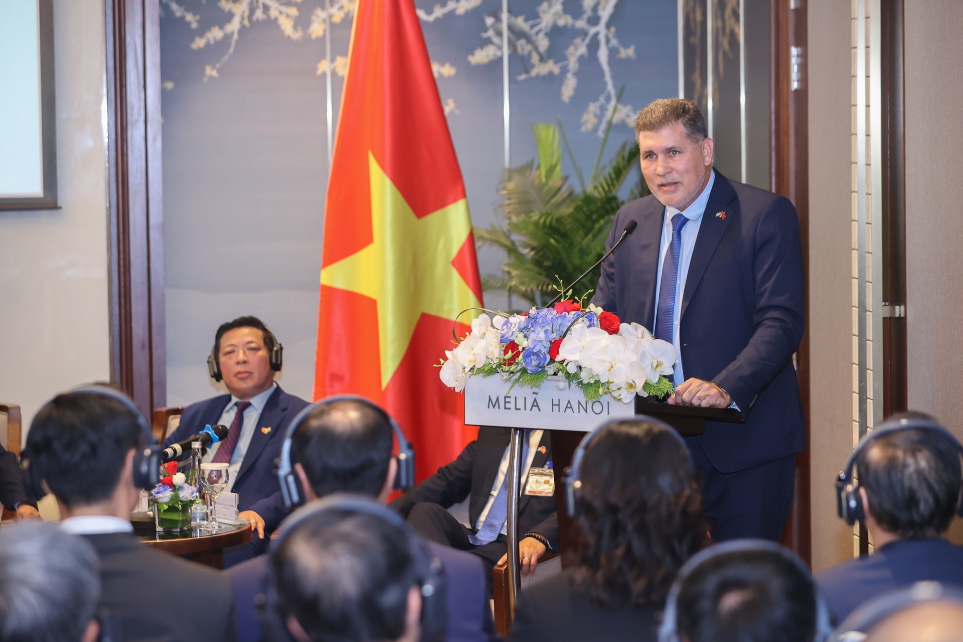 Bộ trưởng Bộ Ngoại thương và Đầu tư nước ngoài Cuba, Chủ tịch phân ban Cuba-Việt Nam phát biểu - Ảnh: VGP Bộ trưởng Bộ Ngoại thương và Đầu tư nước ngoài Cuba, Chủ tịch phân ban Cuba-Việt Nam phát biểu - Ảnh: VGP