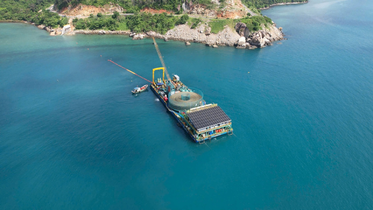 EVN đóng điện thành công Dự án cấp điện từ điện lưới quốc gia ra Côn Đảo EVN đóng điện thành công Dự án cấp điện từ điện lưới quốc gia ra Côn Đảo