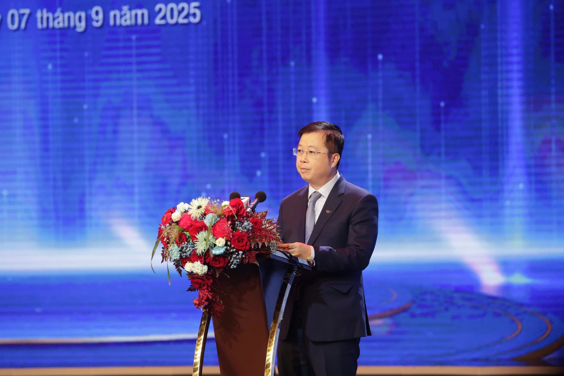 Tổng Giám đốc VTV Nguyễn Thanh Lâm bày tỏ lòng biết ơn sự quan tâm của Đảng, Nhà nước và nhân dân, trân trọng tri ân những thế hệ đi trước Tổng Giám đốc VTV Nguyễn Thanh Lâm bày tỏ lòng biết ơn sự quan tâm của Đảng, Nhà nước và nhân dân, trân trọng tri ân những thế hệ đi trước