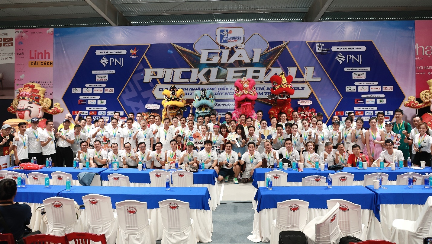 Giải Pickleball Cúp PNJ: Nhịp cầu kết nối giới doanh nhân, báo chí, nghệ sĩ và KOLs Giải Pickleball Cúp PNJ: Nhịp cầu kết nối giới doanh nhân, báo chí, nghệ sĩ và KOLs