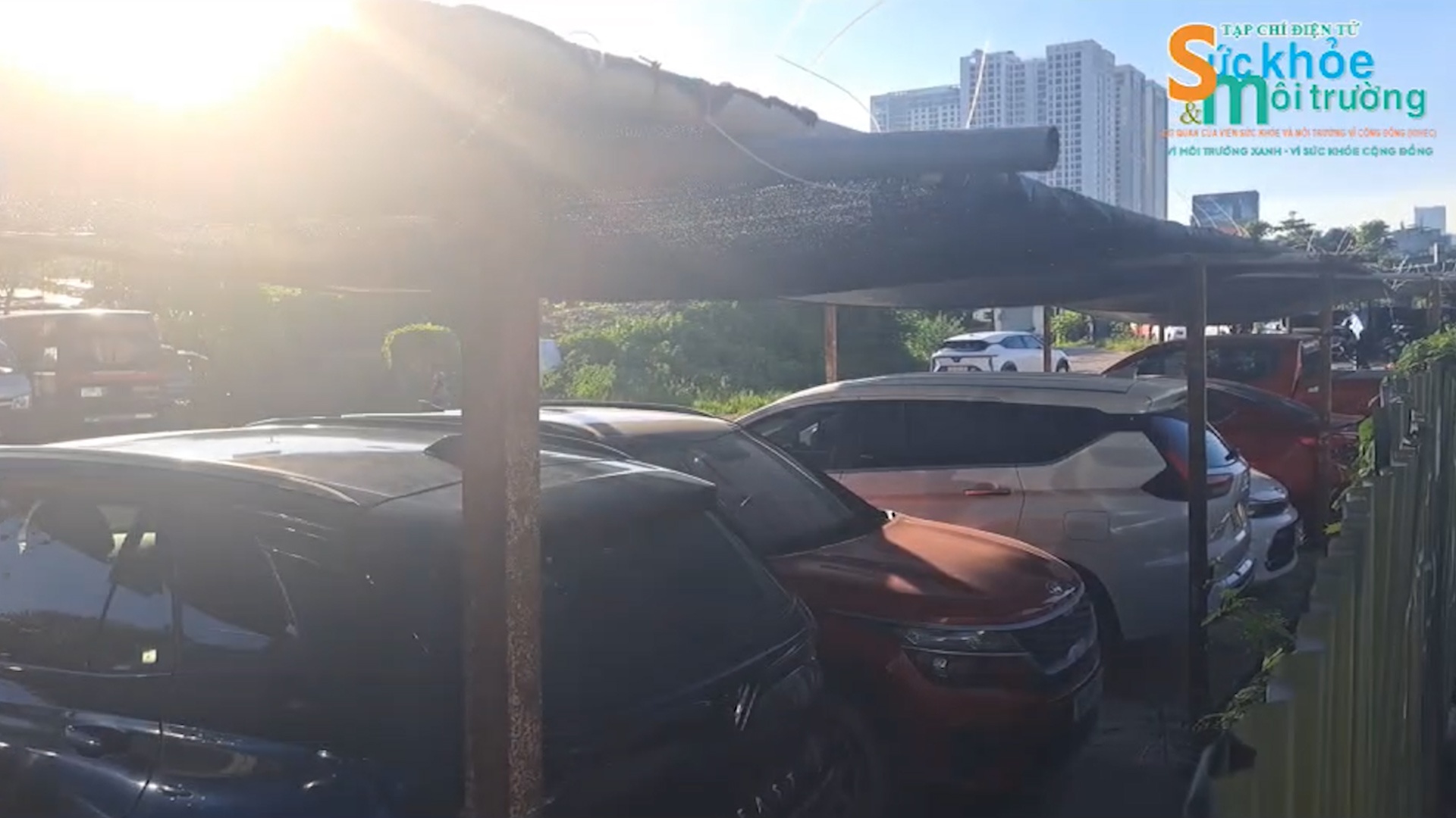 Phường Định Công: Nhà xưởng, bãi xe trái phép gây ô nhiễm và tiềm ẩn nguy cơ cháy nổ