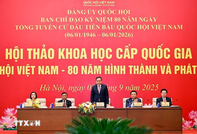 Quốc hội không ngừng phát triển, xây dựng vị thế vững chắc trong lòng nhân dân