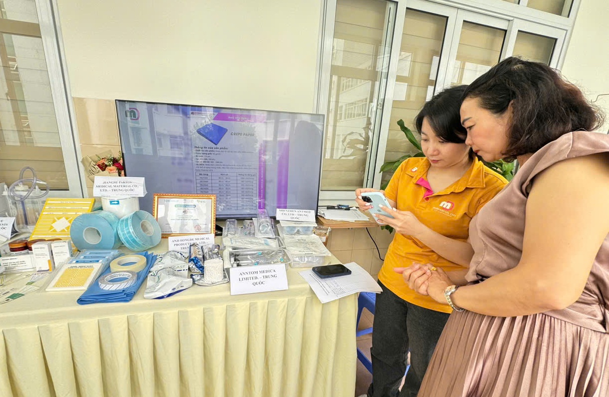 Hơn 250 đại biểu tham dự hội thảo “Quản lý thiết bị y tế khu vực Tây Nguyên” tại Đắk Lắk