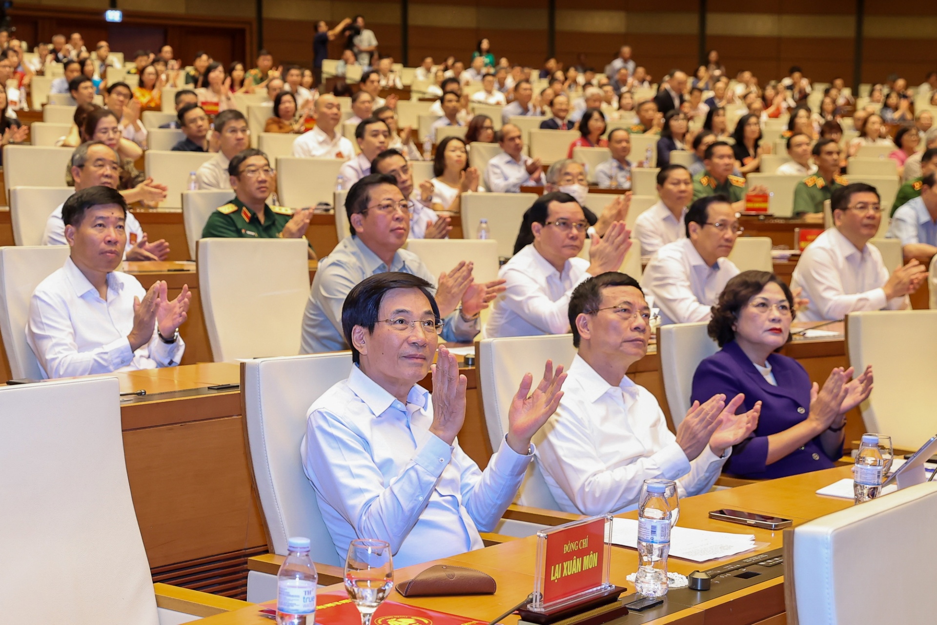 Các đại biểu dự Hội nghị tại điểm cầu chính - Ảnh: VGP Các đại biểu dự Hội nghị tại điểm cầu chính - Ảnh: VGP