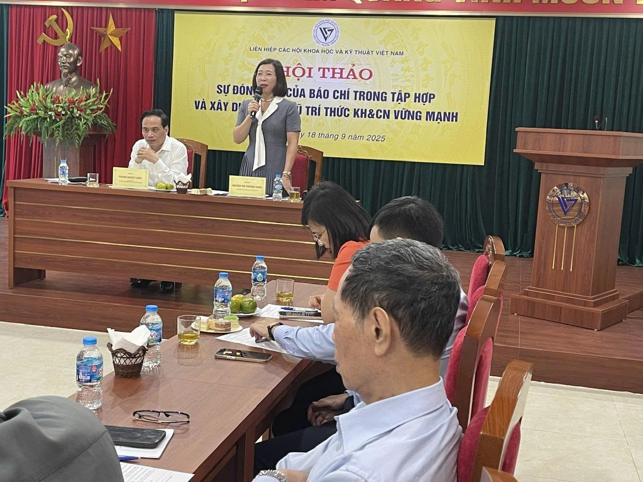 Báo chí với vai trò kiến tạo hệ sinh thái khoa học – công nghệ Báo chí với vai trò kiến tạo hệ sinh thái khoa học – công nghệ