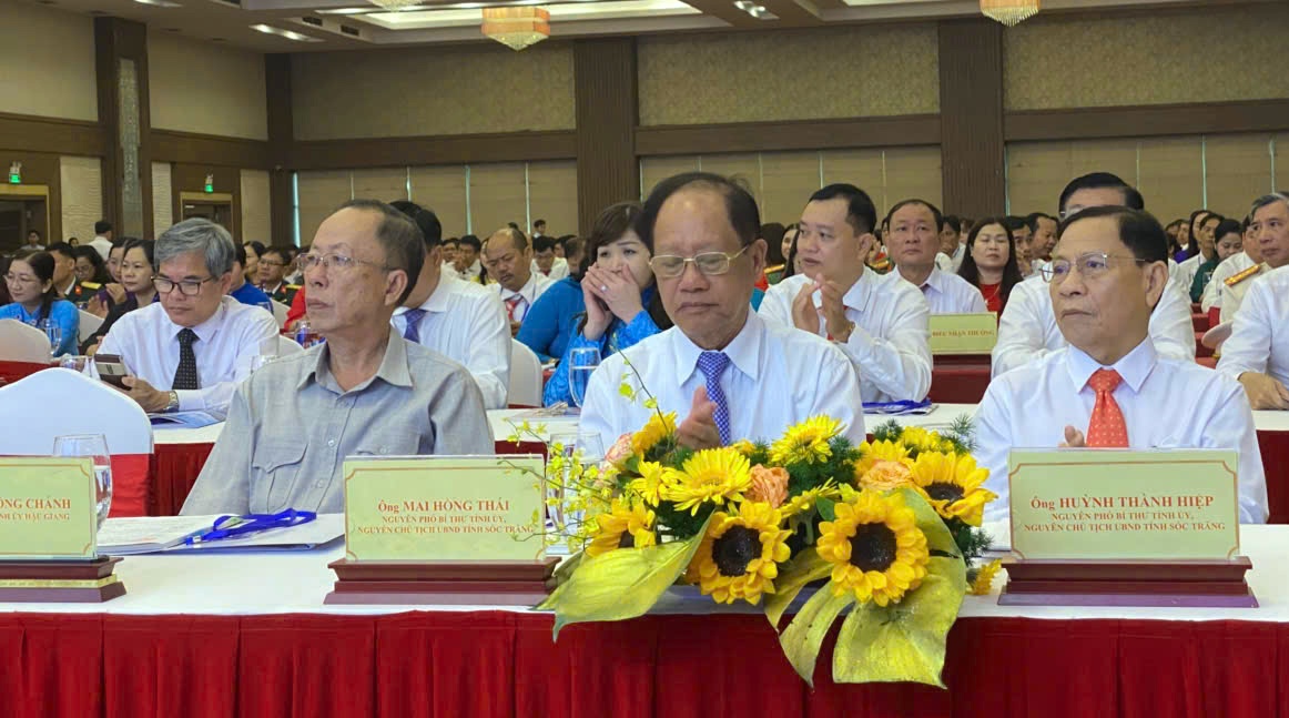 Cần Thơ tôn vinh những tập thể, cá nhân trong phong trào thi đua yêu nước