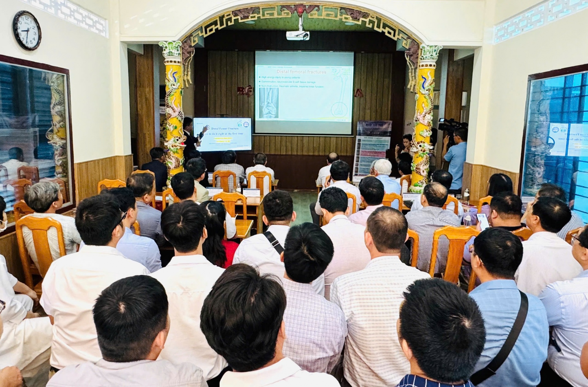 “Bước đột phá: Đương đầu với những thách thức trong phẫu thuật chỉnh hình”