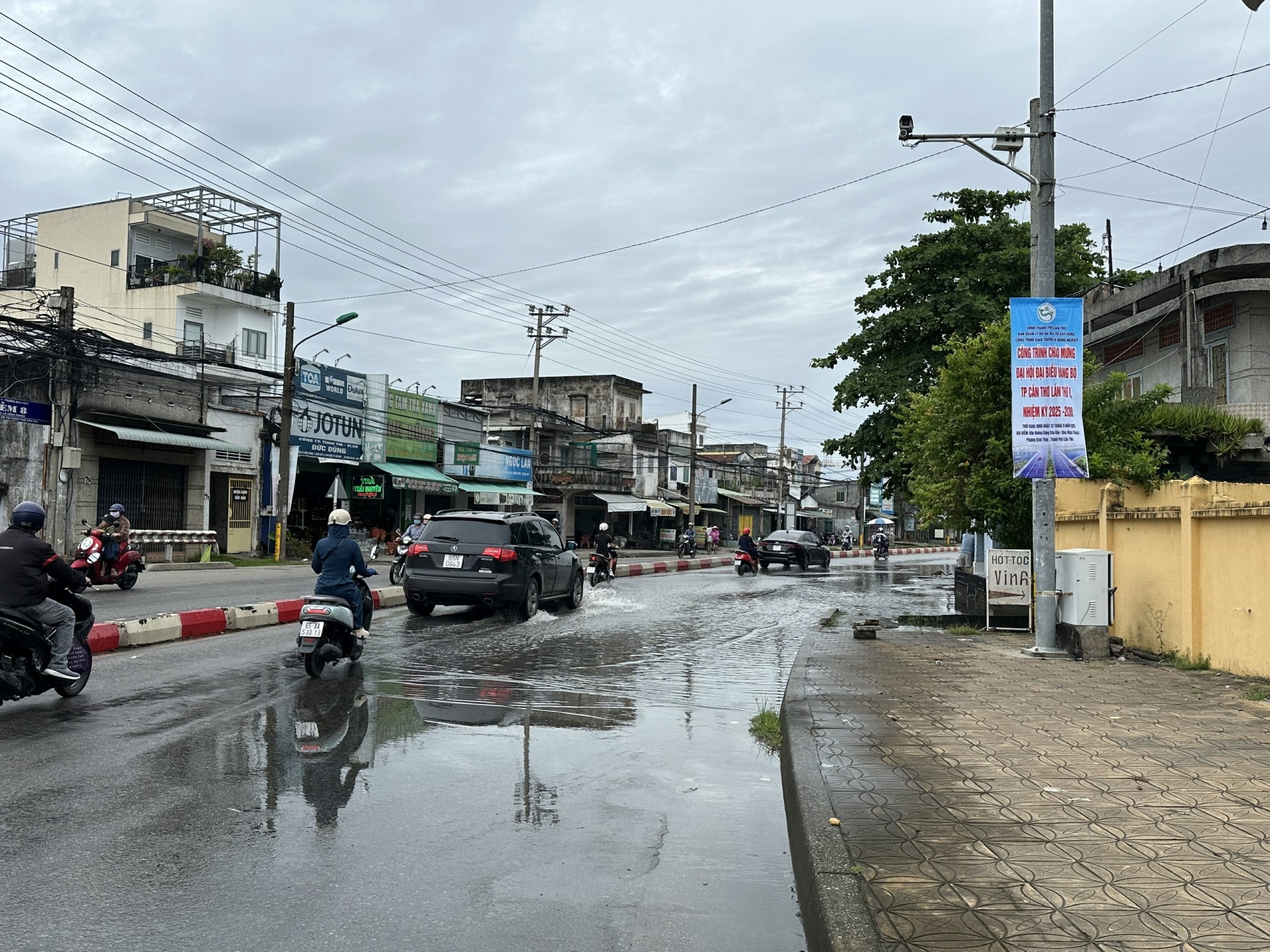 Cần Thơ khởi công, khánh thành 18 công trình chào mừng Đại hội Đảng bộ thành phố