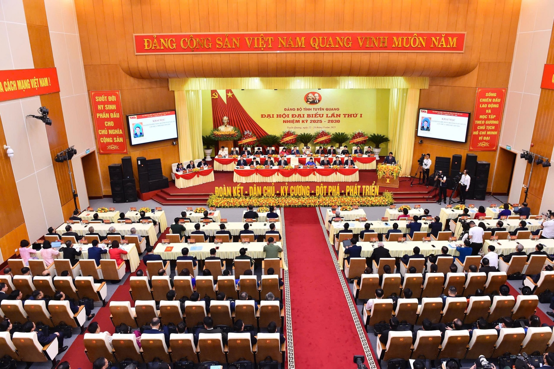 Đại hội đại biểu Đảng bộ tỉnh Tuyên Quang lần thứ I: Dấu mốc mở ra giai đoạn phát triển mới