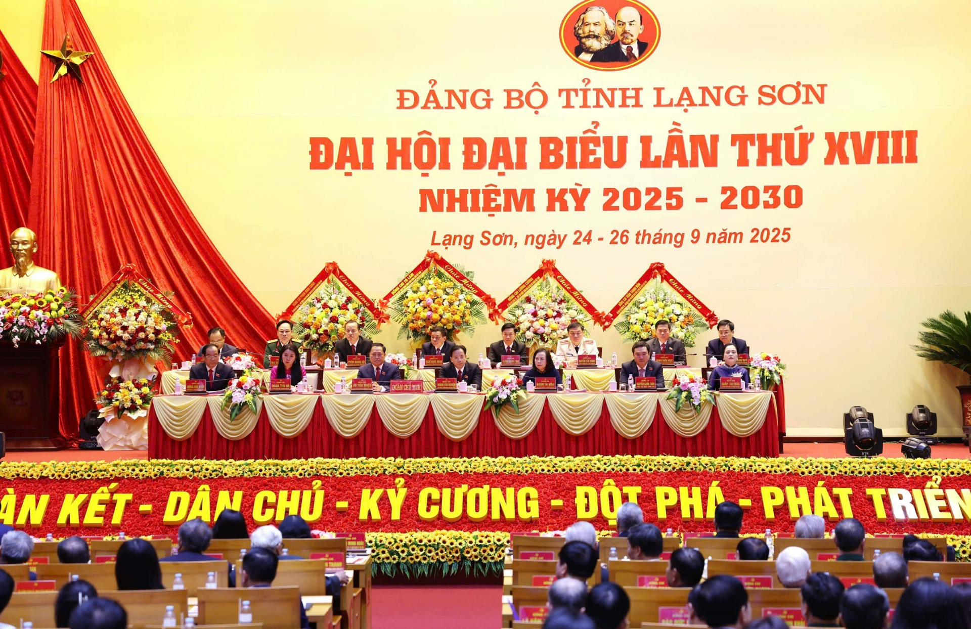 Khai mạc trọng thể Đại hội đại biểu Đảng bộ tỉnh Lạng Sơn lần thứ XVIII, nhiệm kỳ 2025 - 2030