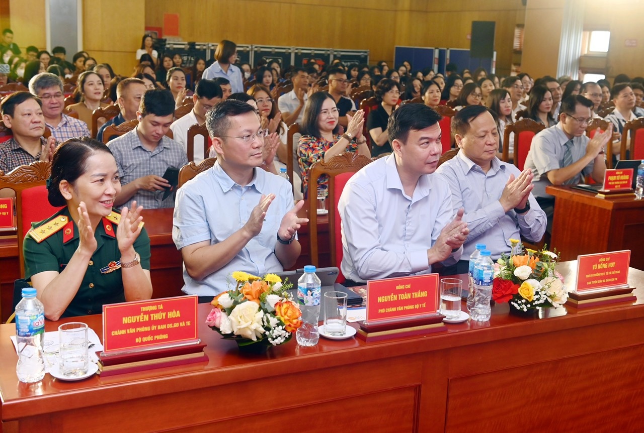 Việt Nam hưởng ứng Ngày Tránh thai Thế giới 2025: Chung tay nâng cao chất lượng dân số