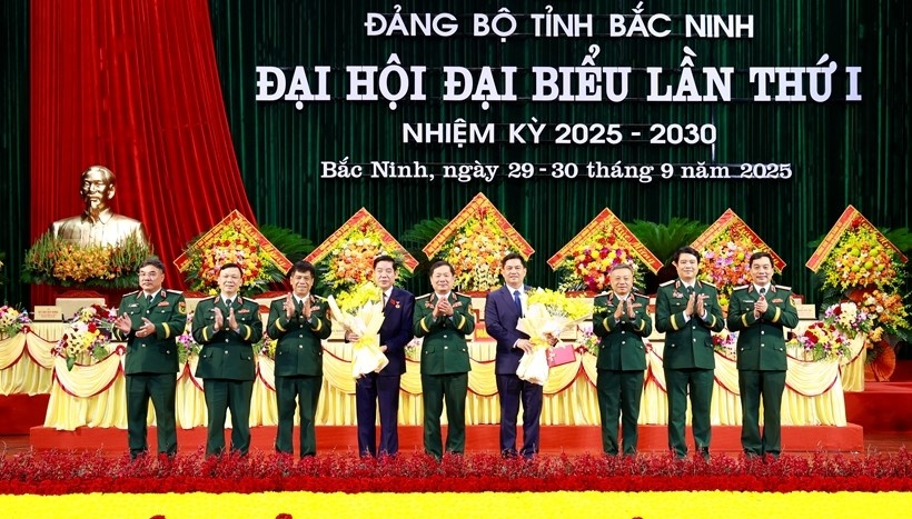 Thượng tướng Nguyễn Hồng Thái giữ chức Bí thư Tỉnh ủy Bắc Ninh Thượng tướng Nguyễn Hồng Thái giữ chức Bí thư Tỉnh ủy Bắc Ninh