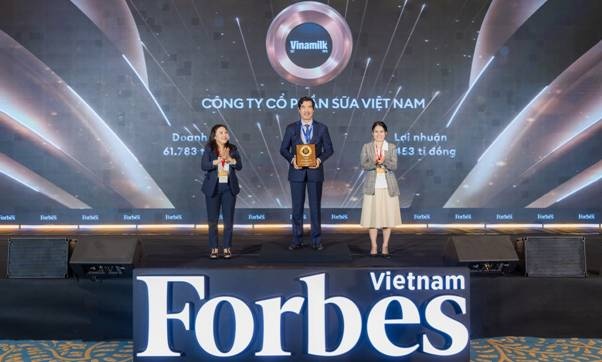 Top 1 trong 25 thương hiệu dẫn đầu 2025 của Forbes Việt Nam gọi tên Vinamilk