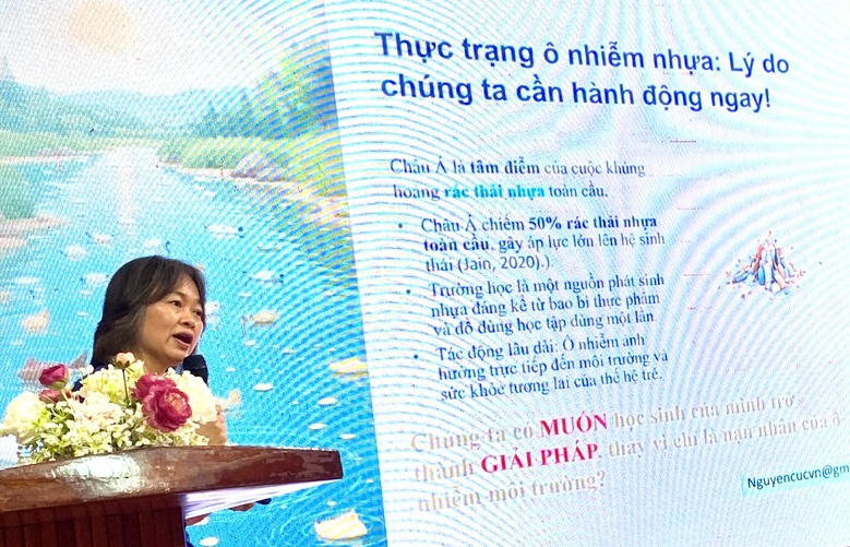 Trường học sinh thái là nền tảng bền vững để chống rác thải nhựa Trường học sinh thái là nền tảng bền vững để chống rác thải nhựa