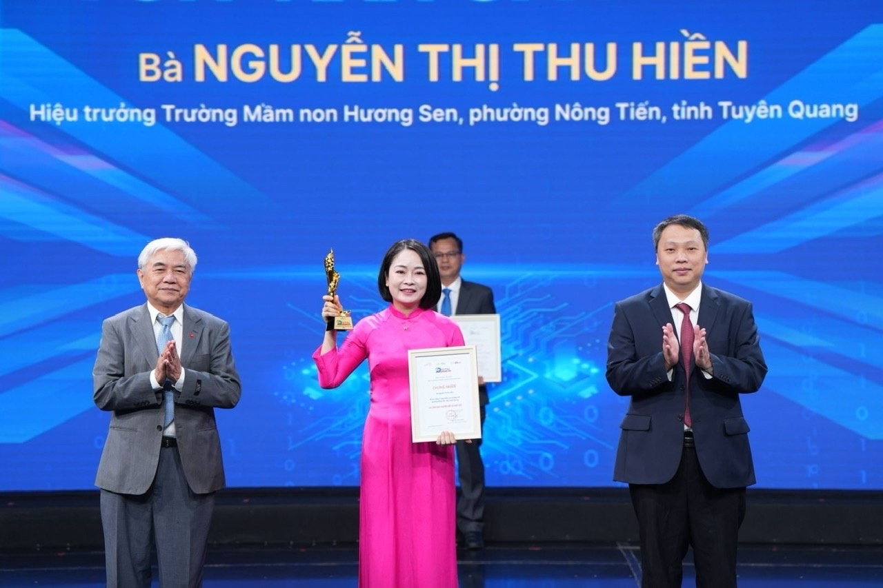 Giải chuyển đổi số Việt Nam 2025: Tôn vinh 52 cơ quan, doanh nghiệp, cá nhân, sản phẩm và giải pháp xuấc sắc