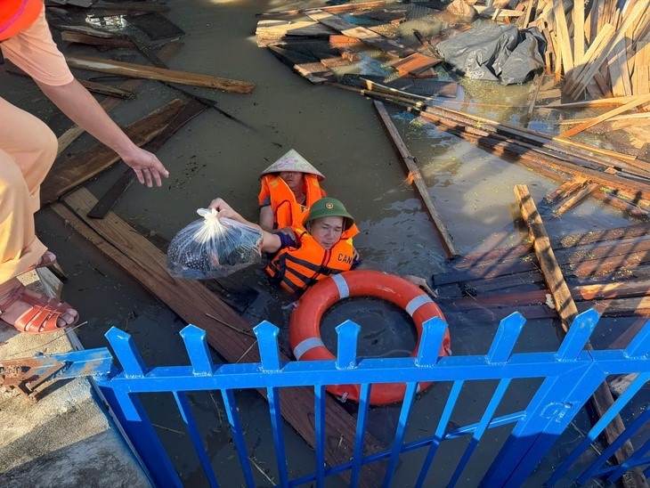 Công an tỉnh Bắc Ninh: Nêu cao tinh thần “Vì nhân dân phục vụ” Công an tỉnh Bắc Ninh: Nêu cao tinh thần “Vì nhân dân phục vụ”
