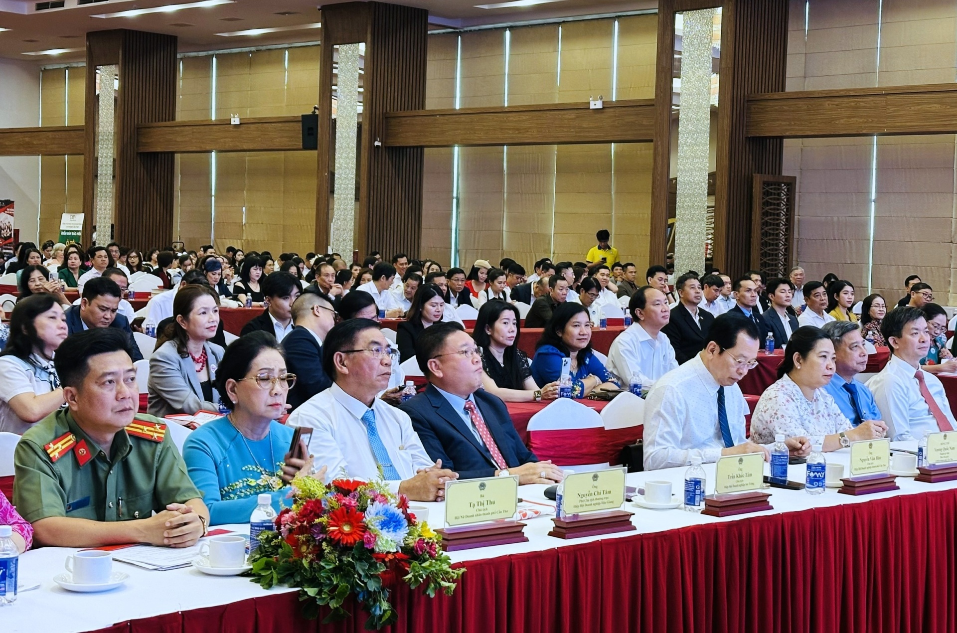 Doanh nhân Cần Thơ khẳng định bản lĩnh, trí tuệ, dám nghĩ, dám làm, dám đổi mới