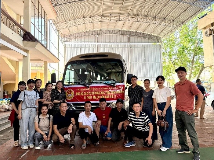 Chung tay lan tỏa yêu thương – Hướng về đồng bào vùng lũ